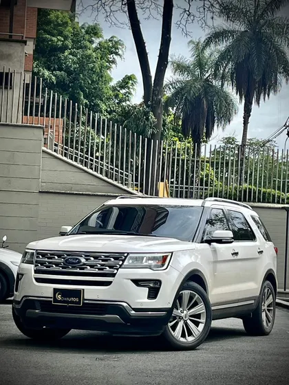 Ford Explorer 2.3 Limited 4x4