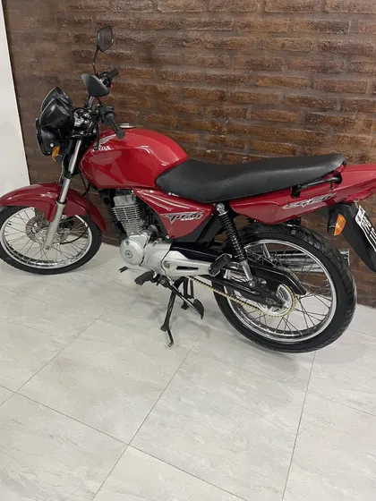 Modelo 2012 En Muy Buenas Condiciones Lista Para Transferir