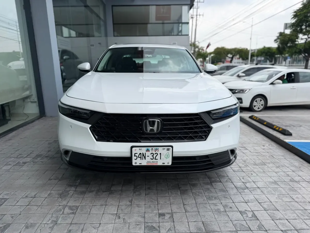Honda Accord 2025 Touring Hev
