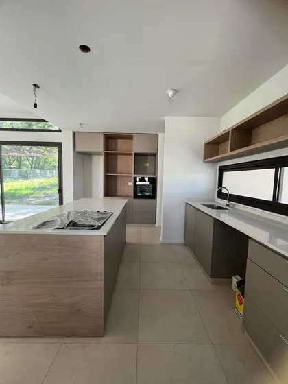  Villa Allende Golf. Casa En Venta De 3 Dormitorios C/2 Cocheras