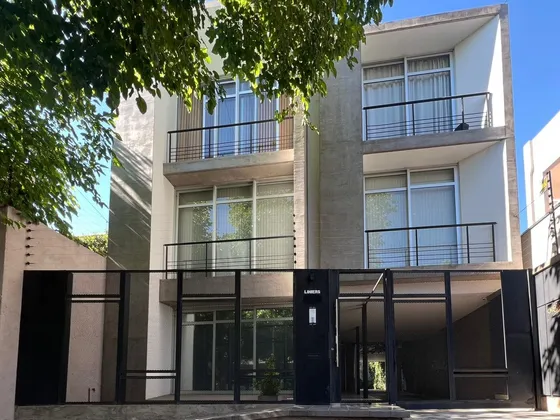 Oficina En Calle Liniers Barrio Bombal