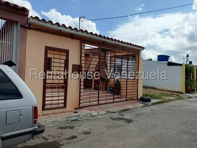Casa En Venta En Cabudare - % #/realiza Inversion Inteligente /* Oportunidad Que No Puedes Dejar Pasar.