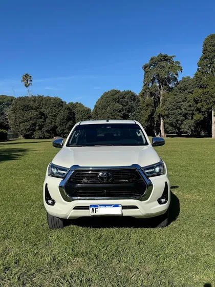 Toyota Hilux Pick-up 2.8 Cd Srx 204cv 4x4 At