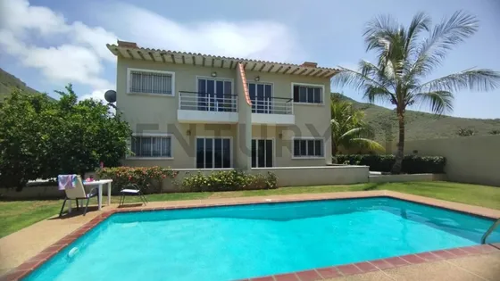 Vendo A Pocos Metros De Los Ranchos De Chana! Conjunto Residencial Exclusivo!!