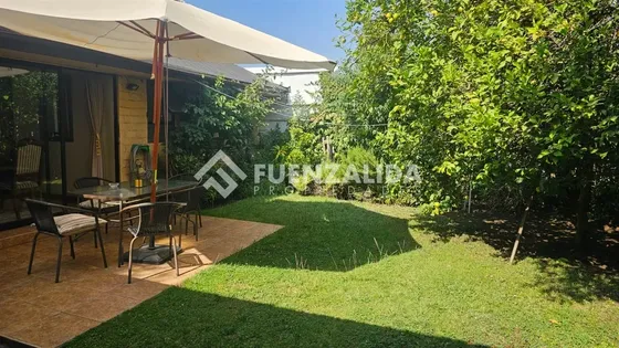 Casa En Venta De 3 Dorm. En Vitacura