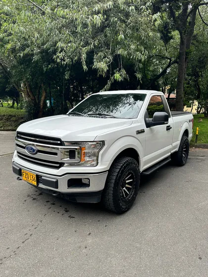 Ford F-150 3.3 Xlt