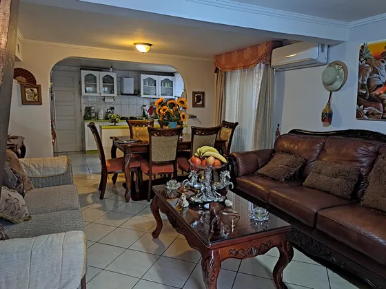 Casa 2d+2b Pje Cerrado Seguro Maipu