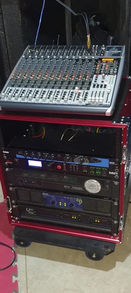 Consola de mistura Behringer Xenyx QX2442USB | Parcelamento sem juros