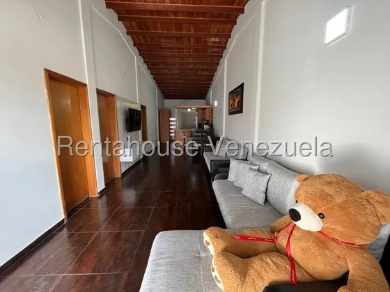 Francisco Rojas Norscia Rentahouse 25-15932 Vende  Espectacular Casa En Una De Las Mejores Zonas De Cabudare A 5 Minutos De Barquisimeto Cercanos Av. Colegios Supermercados, Gimnasios, Panaderías, Uni