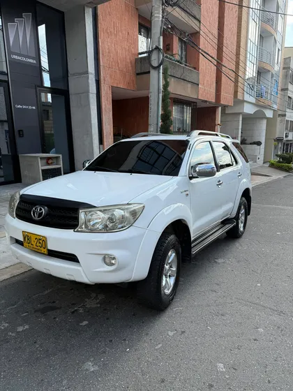Toyota Fortuner 2.7l 4x4