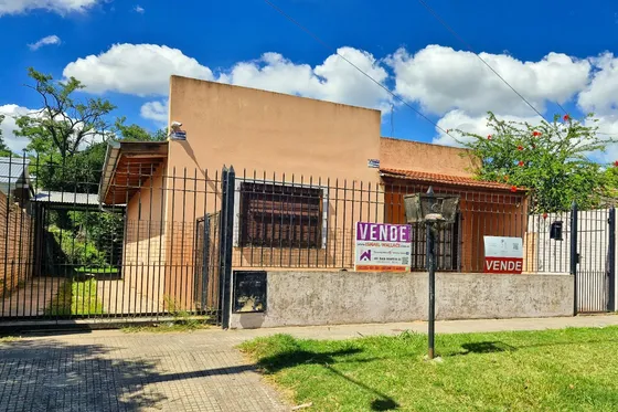 Casa En Venta En San Vicente, Zona Centro
