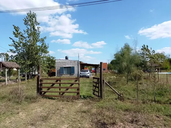 Casa En Domselaar Sobre Amplio Terreno