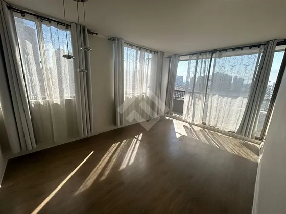 Departamento En Venta De 3 Dorm. En Santiago