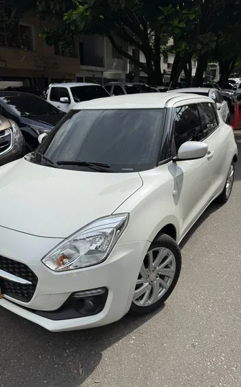 Suzuki Swift 1.2 Híbrido