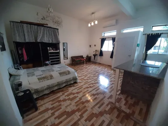 Venta Ph Al Frente Monoambiente Moron Sur