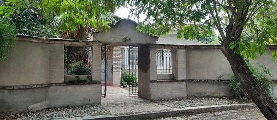 Vta. Casa Quinta Con Dpto En Granja De Funes