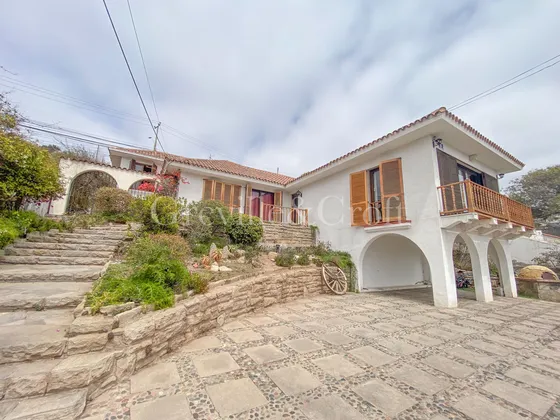 Arriendo Comercial - Casona De 300m2 (99022)