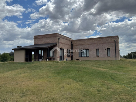 Venta Chacra Con Casa Y Galpón A Estrenar En El Chajá, 3 Hectareas De Terreno Venta Chacra Con Casa Y Galpón A Estrenar En El Chajá, 3 Hectareas De Terreno