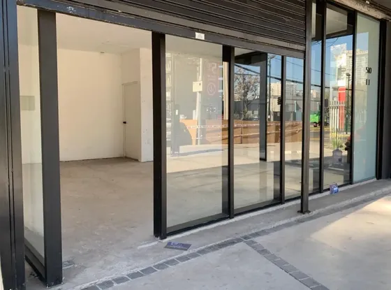 Esquina, 76,8 M2,patio Lateral 33,5m2,opción Terraza Frontal