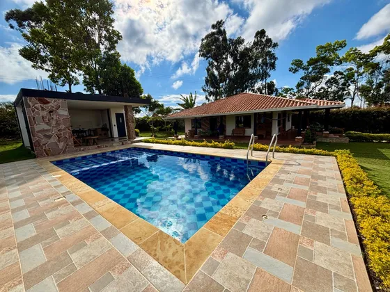 Casa Campestre Con Exclente Zona Social 