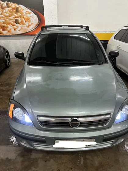 Chevrolet Corsa 1.8 5p