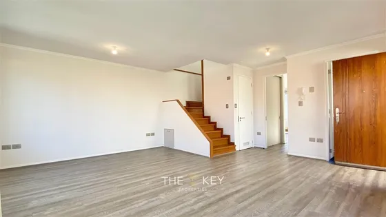 Casa En Venta De 4 Dorm. En Concepción