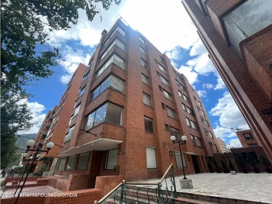 Apartamento En  Chico(bogota) Rah Co: 25-160
