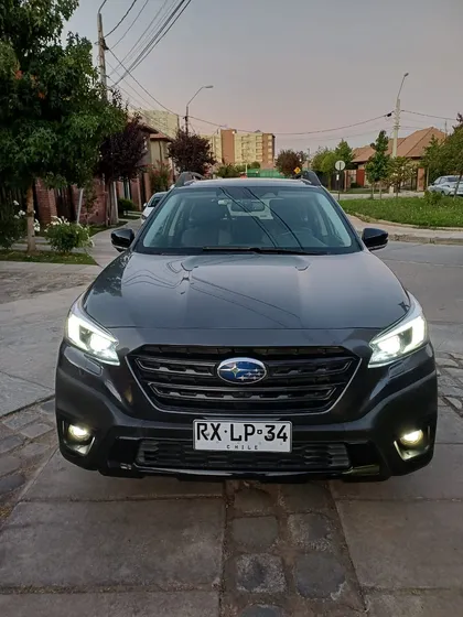 Subaru Outback 2.5 Field Edition Cvt