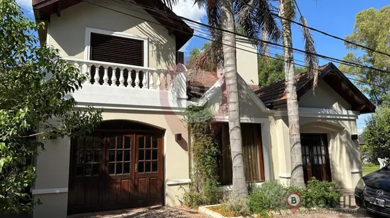Casa De 2 Plantas Con Pileta En Venado 2!!! Con Opcion De Doble Terreno!!!