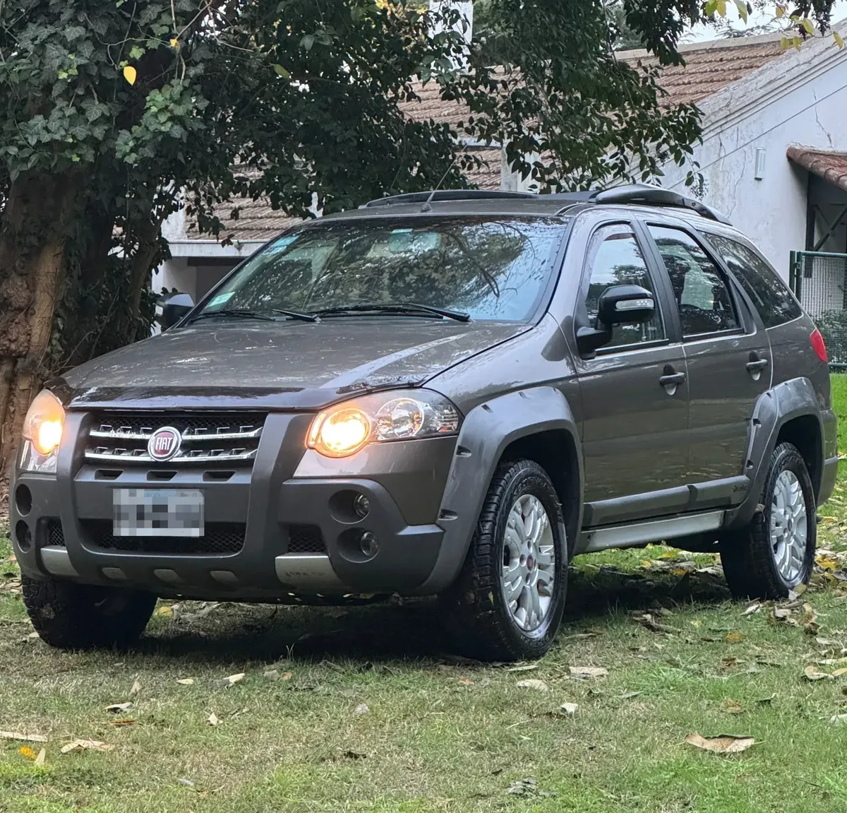 Fiat Palio 1.8 Adventure Locker
