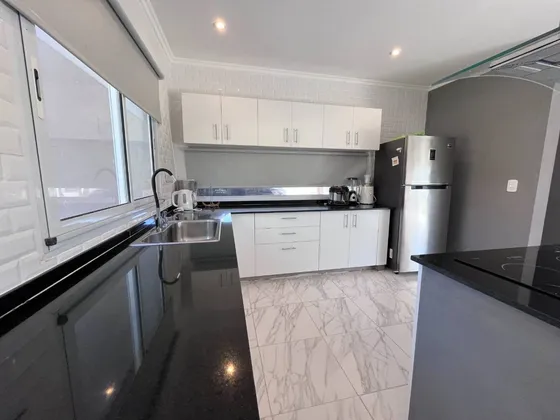 Casa En Venta 4 Amb. Barrio San Sebastian, Area 1