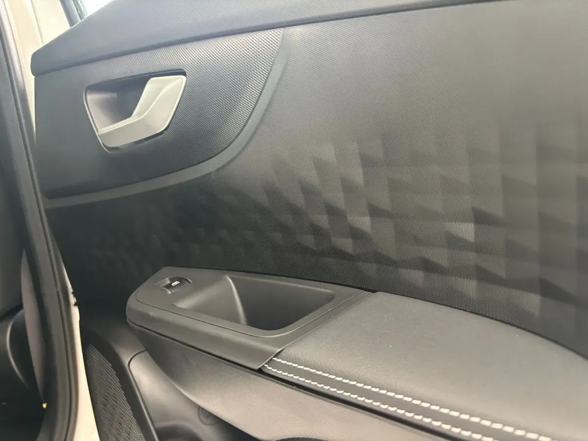 Fiat FASTBACK 1.3 T270 At65575556070074163212