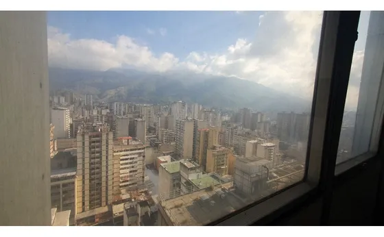 Oficina Av. Urdaneta 119 Mt2 En Alquiler