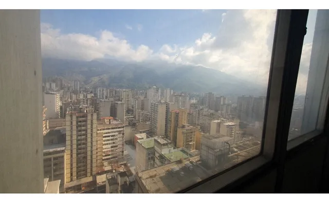 Oficina Av. Urdaneta 119 Mt2 En Alquiler