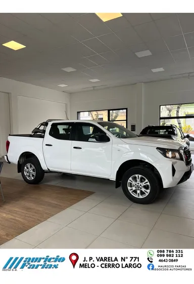 Nissan Np300 Frontier 2.5 Se Doble Cabina