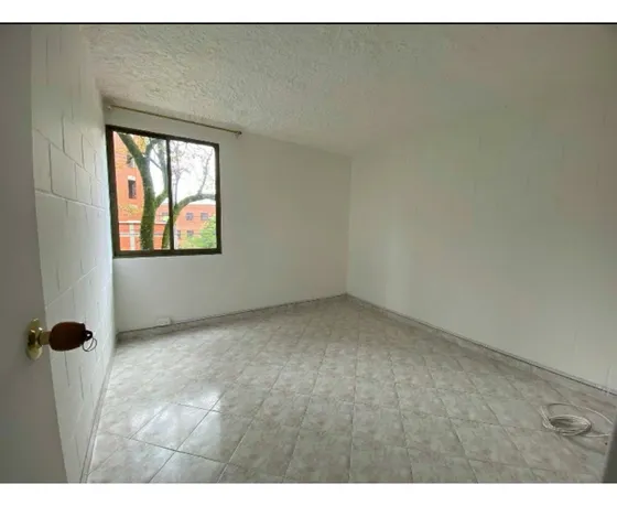 Venta De Apartamento En Piso 2 En Envigado - El Trianon