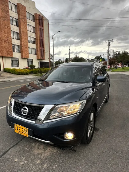 Nissan Pathfinder Exclusive 3.5 R52 Exclusive