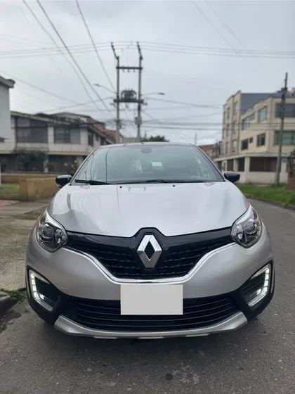 Renault Captur 2.0 Intens Automática