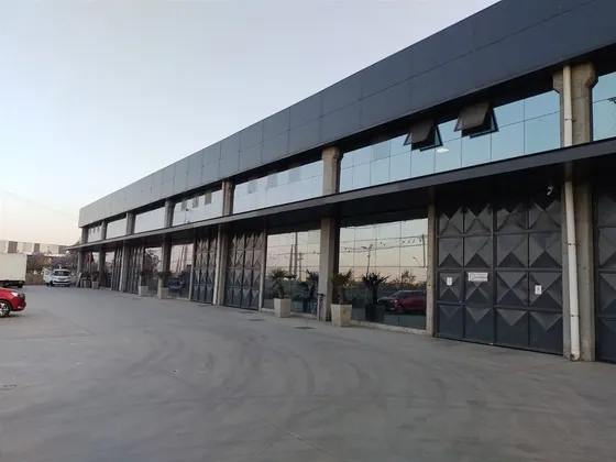 ¡ubicación Estratégica En Colina! Bodega En Condominio Buena