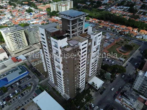 Rosa Rodríguez Alquila Apartamento En Av. Madrid, Barquisimeto 25-18194