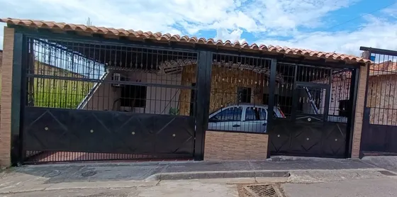 Xv, Casa En Venta  De Un Solo Nivel En Palo Gordo Gallardin Urbanización Vista Hermosa Calle Manuelita Saez
