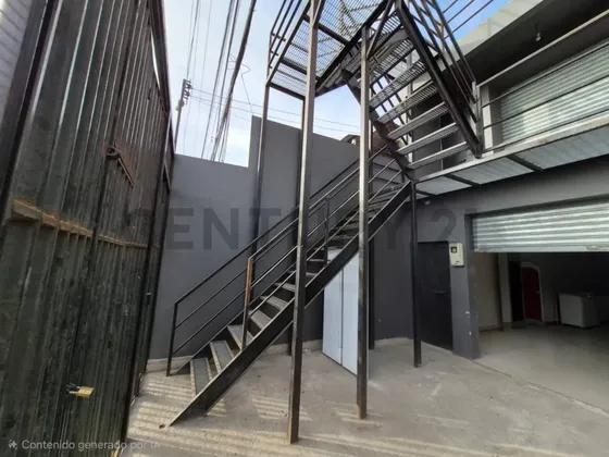 Se Arrienda Bodega, Local Con Departamento Sector La Vega