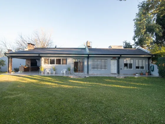 Venta Casa En Ranelagh Con Parrilla Parque 