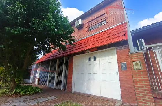 Casa Tipo Chalet 5 Ambientes Garage Y Jardin Lavallol