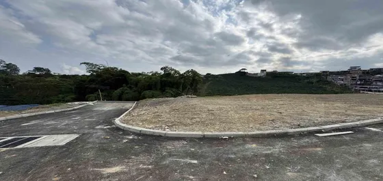 Lote Esquinero En Venta En Via Altagracia (279060647).
