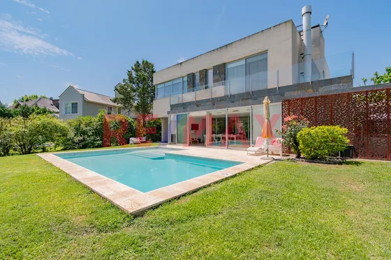 Venta Casa 5 Dorm - Club Privado El Ombu Ezeiza