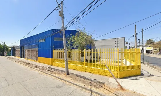 Propiedad Comercial En Avenida Recepción Finaltrifásica