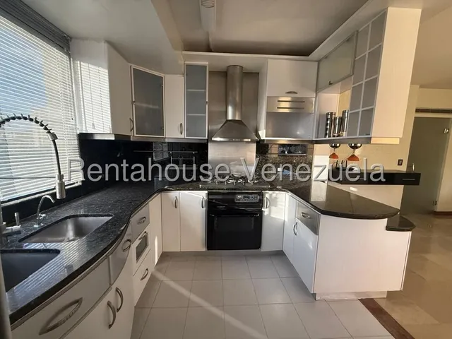 Dds Alquila Hermoso Apartamento Amoblado Con Planta Eléctrica Piso Bajo En Nueva Segovia Este De Barquisimeto, Cód #25-13261