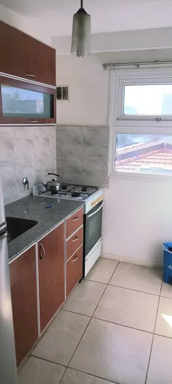   Alquiler  Temporario    A 1 Cuadra Del Mar Y De La Peatonal Con  Aire Acondicionado F/calor .