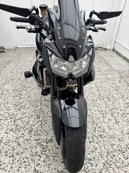Kawasaki Zr1000 Perfecta